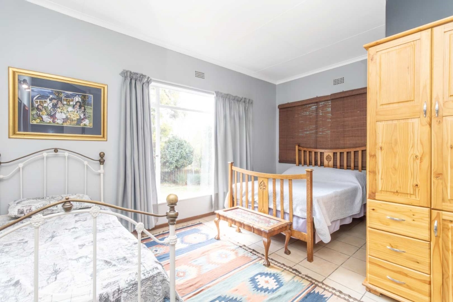 4 Bedroom Property for Sale in Helderkruin Gauteng
