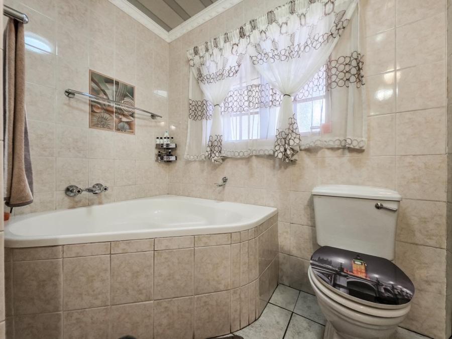 3 Bedroom Property for Sale in Moreleta Park Gauteng