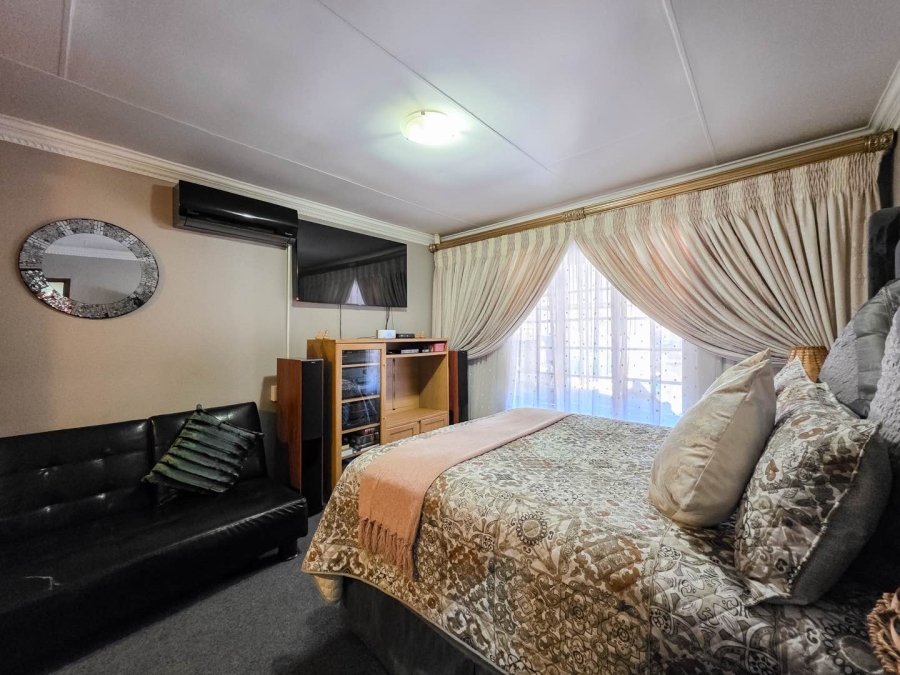 3 Bedroom Property for Sale in Moreleta Park Gauteng