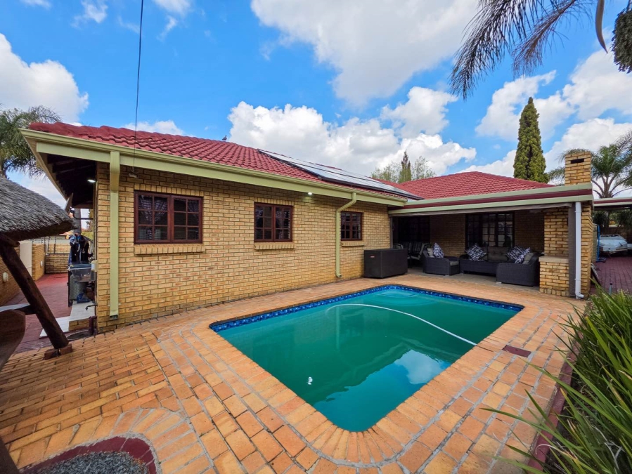 3 Bedroom Property for Sale in Moreleta Park Gauteng