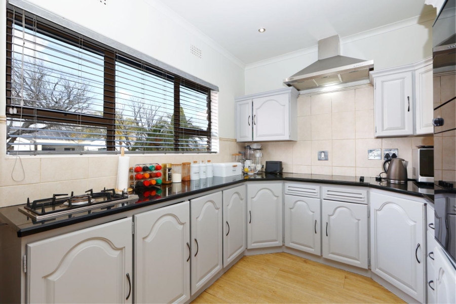 4 Bedroom Property for Sale in Sunninghill Gauteng