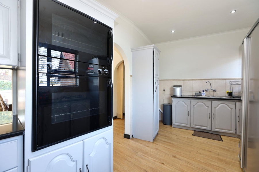 4 Bedroom Property for Sale in Sunninghill Gauteng