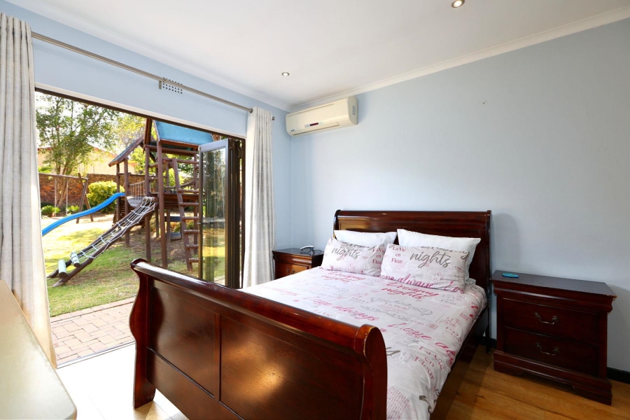 4 Bedroom Property for Sale in Sunninghill Gauteng
