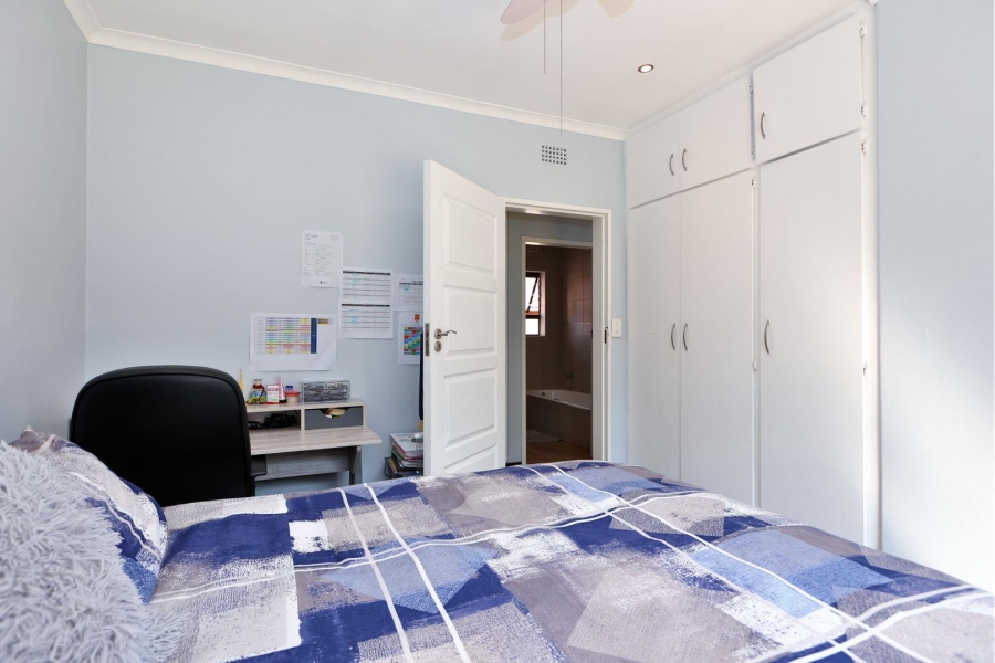 4 Bedroom Property for Sale in Sunninghill Gauteng