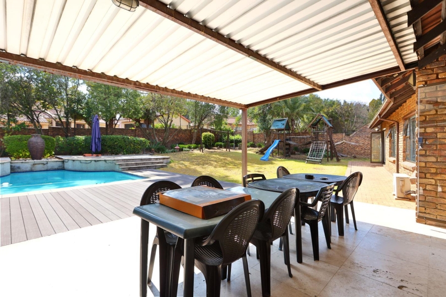 4 Bedroom Property for Sale in Sunninghill Gauteng