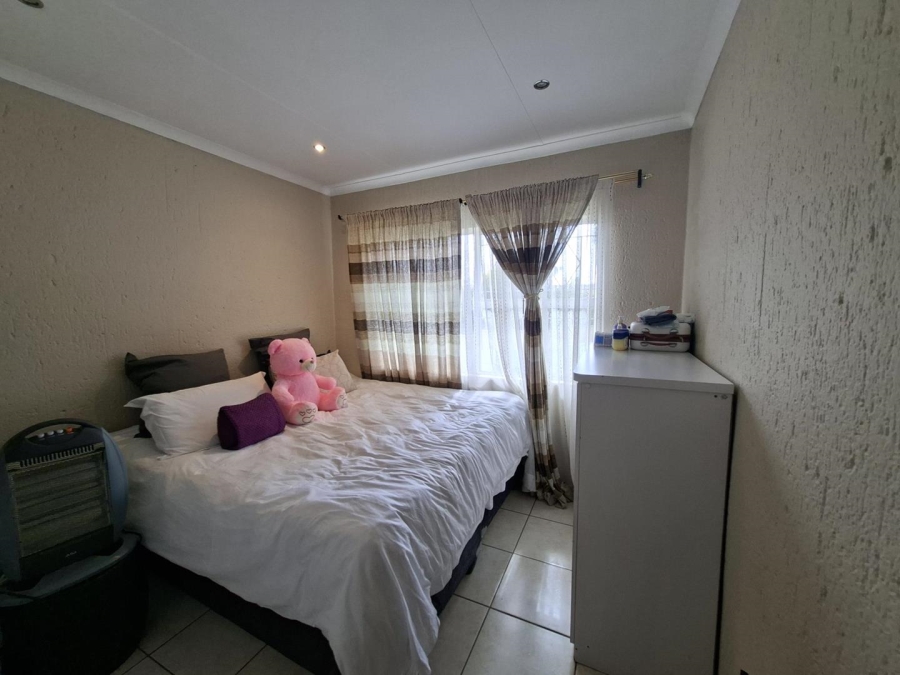 3 Bedroom Property for Sale in Buccleuch Gauteng