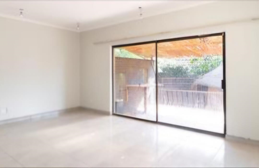 5 Bedroom Property for Sale in La Montagne Gauteng