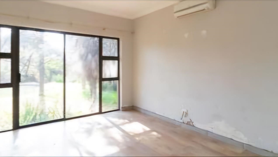 5 Bedroom Property for Sale in La Montagne Gauteng