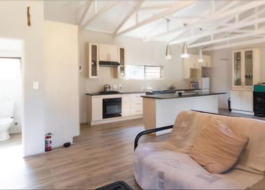 5 Bedroom Property for Sale in La Montagne Gauteng