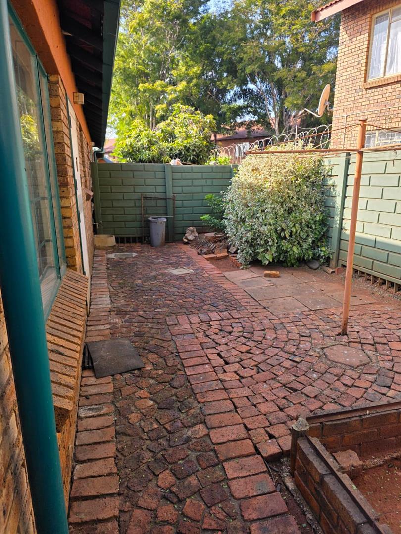 To Let 2 Bedroom Property for Rent in Doornpoort Gauteng