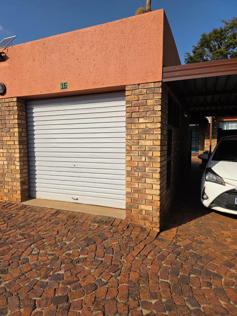 To Let 2 Bedroom Property for Rent in Doornpoort Gauteng