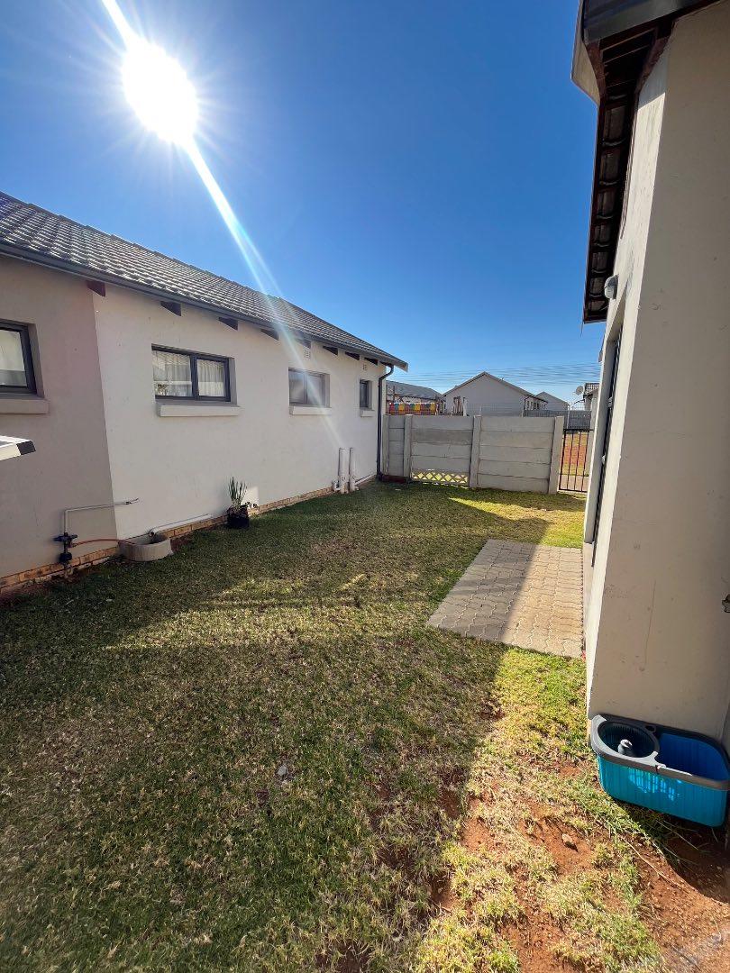 3 Bedroom Property for Sale in Albertsdal Gauteng