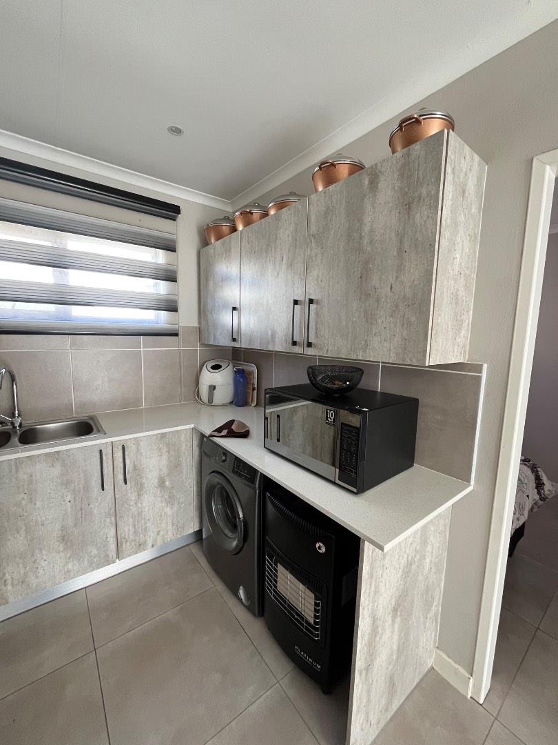 3 Bedroom Property for Sale in Albertsdal Gauteng
