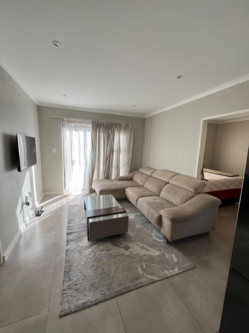 3 Bedroom Property for Sale in Albertsdal Gauteng