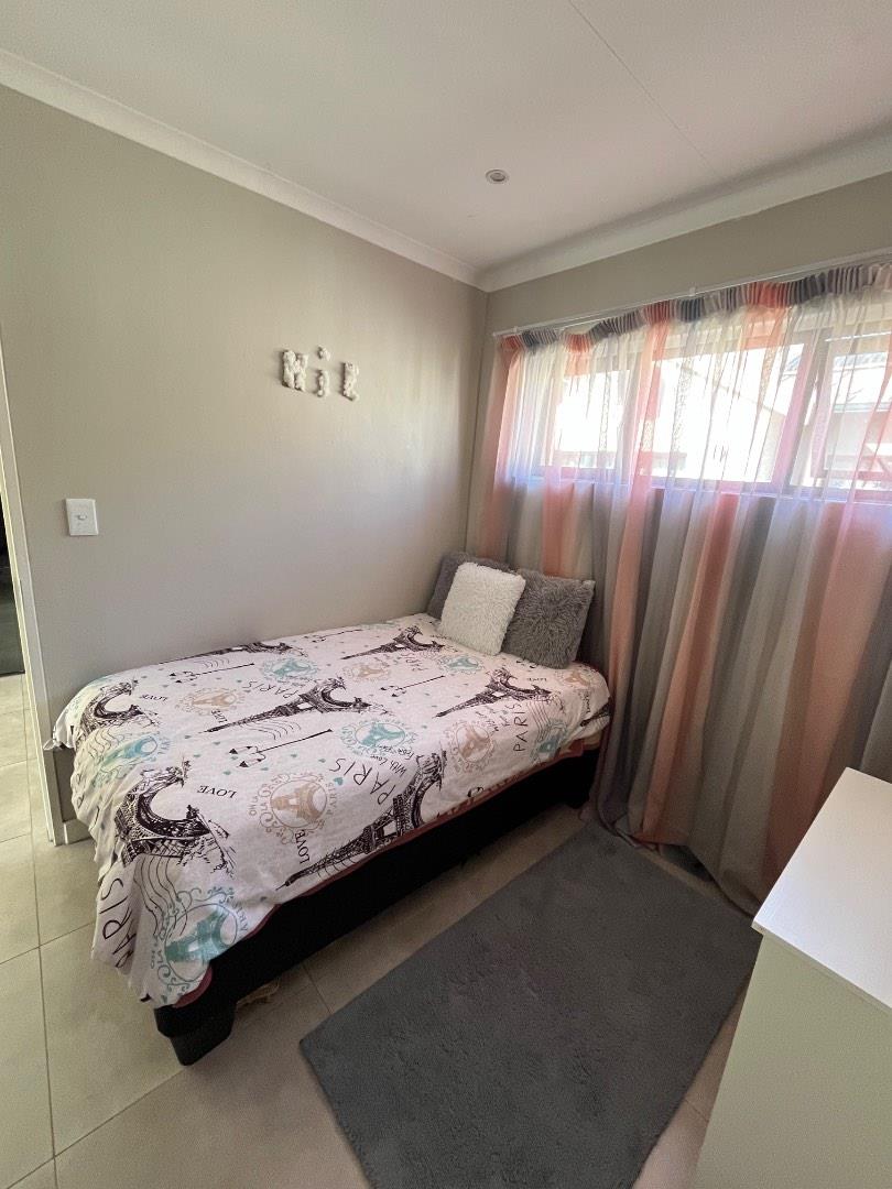 3 Bedroom Property for Sale in Albertsdal Gauteng