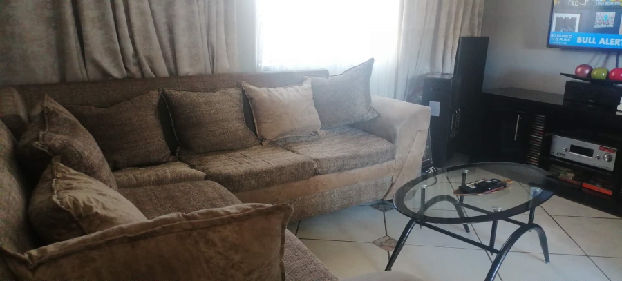 3 Bedroom Property for Sale in Tsakane Gauteng