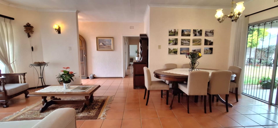 5 Bedroom Property for Sale in Brackendowns Gauteng