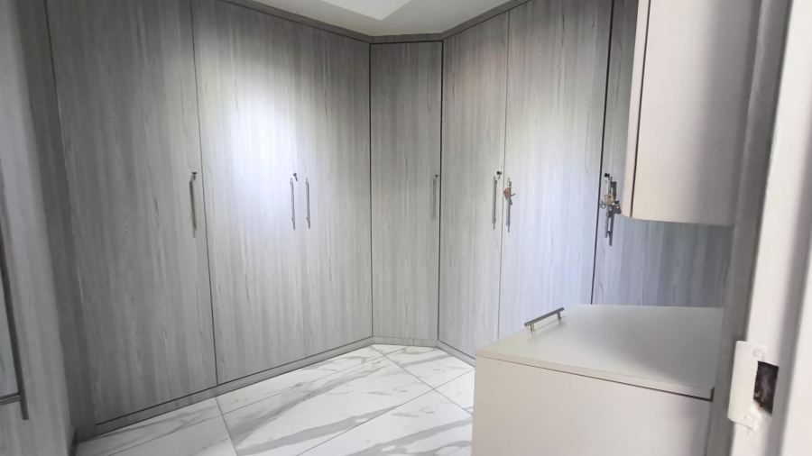 4 Bedroom Property for Sale in Brackenhurst Gauteng