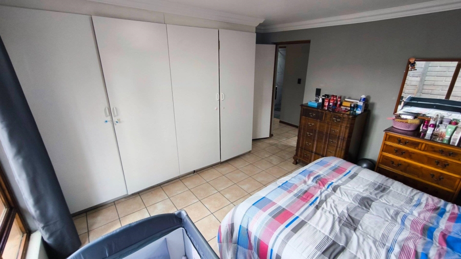 4 Bedroom Property for Sale in Brackenhurst Gauteng