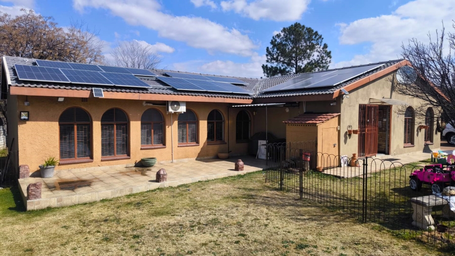 4 Bedroom Property for Sale in Brackenhurst Gauteng