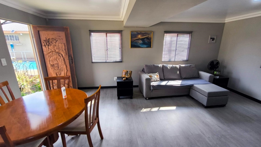 4 Bedroom Property for Sale in Brackenhurst Gauteng