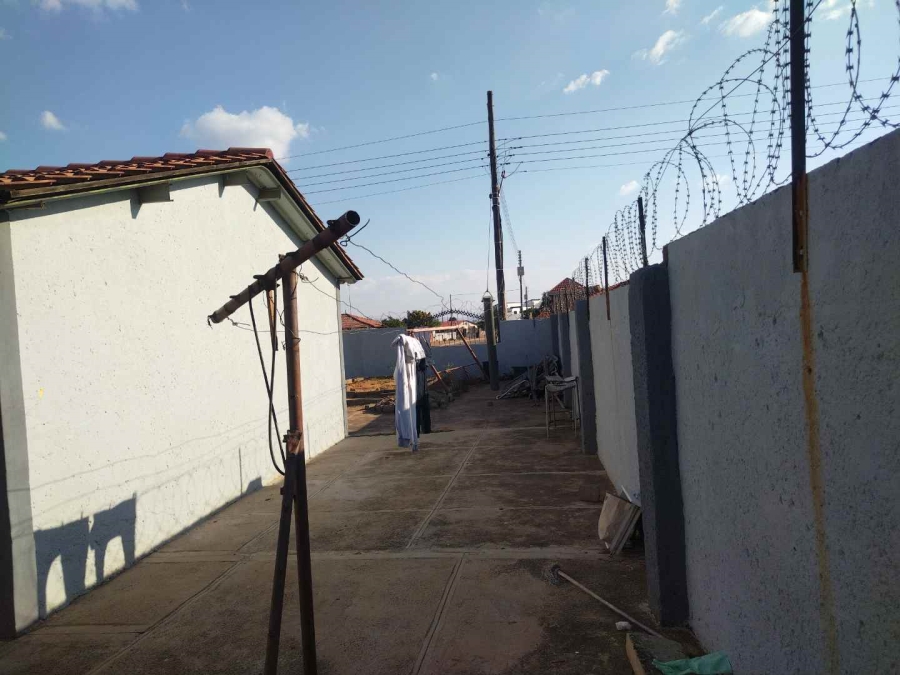 7 Bedroom Property for Sale in Soshanguve L Gauteng