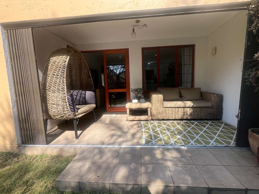2 Bedroom Property for Sale in Lonehill Gauteng