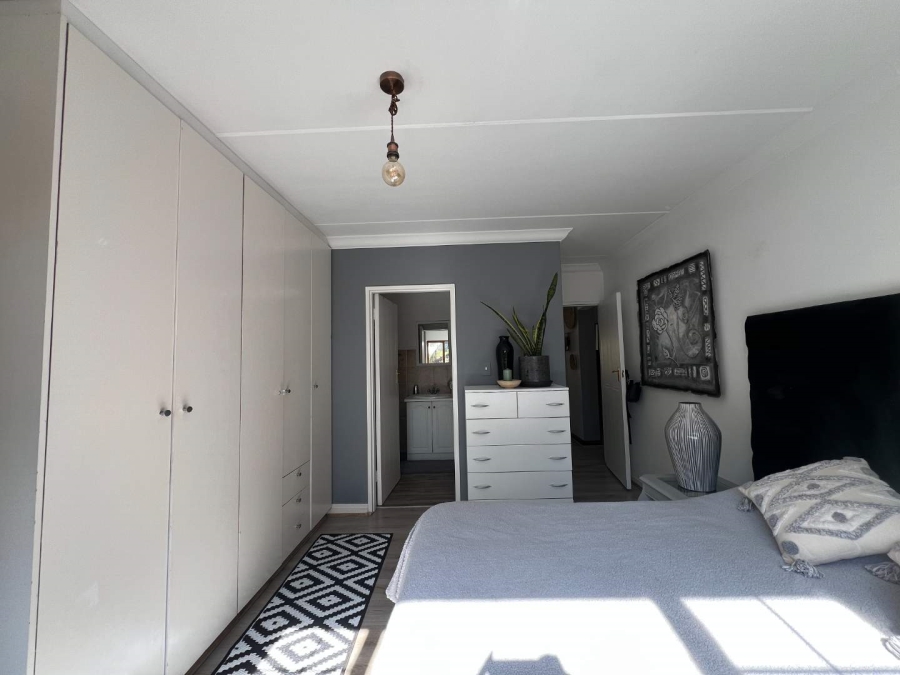 2 Bedroom Property for Sale in Lonehill Gauteng