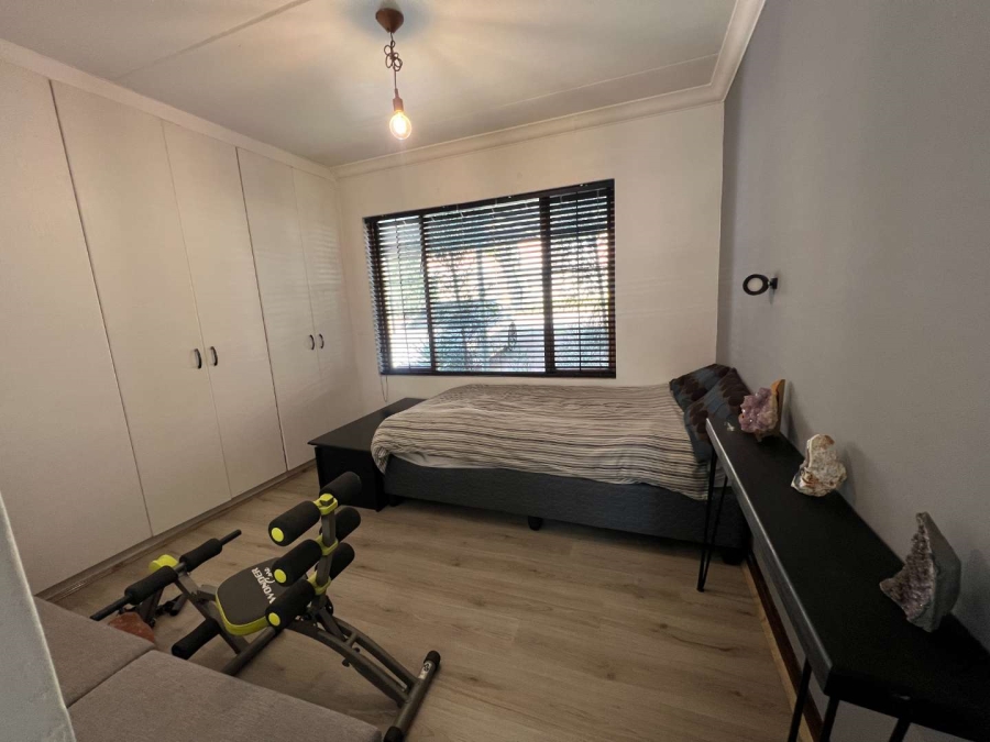 2 Bedroom Property for Sale in Lonehill Gauteng