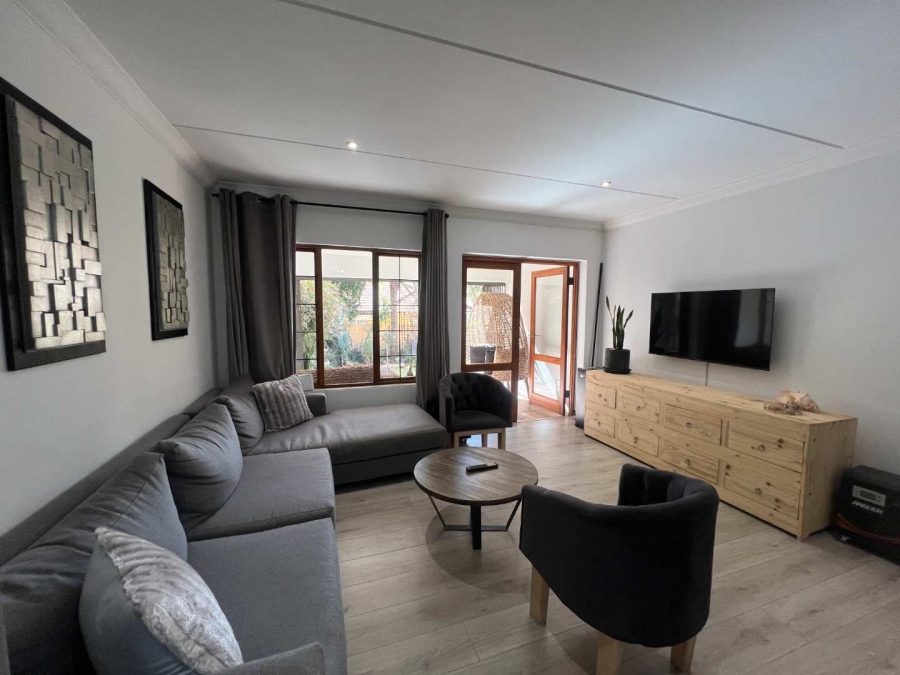 2 Bedroom Property for Sale in Lonehill Gauteng
