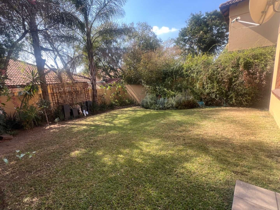 2 Bedroom Property for Sale in Lonehill Gauteng
