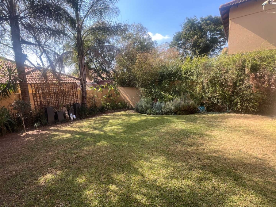 2 Bedroom Property for Sale in Lonehill Gauteng