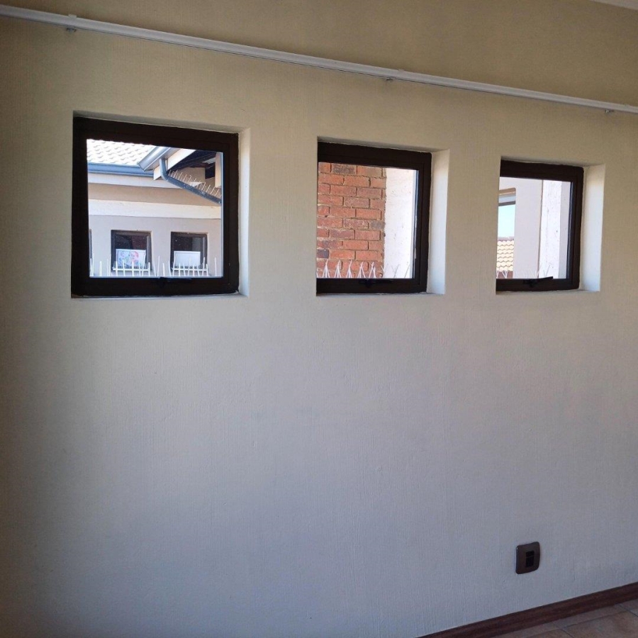 To Let 2 Bedroom Property for Rent in Parkwood Gauteng