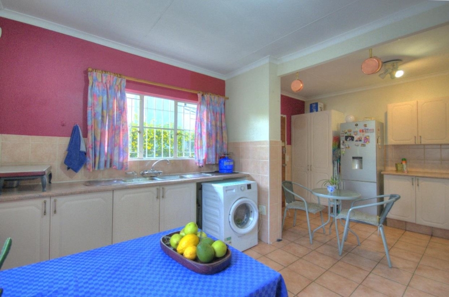 3 Bedroom Property for Sale in Brackendowns Gauteng