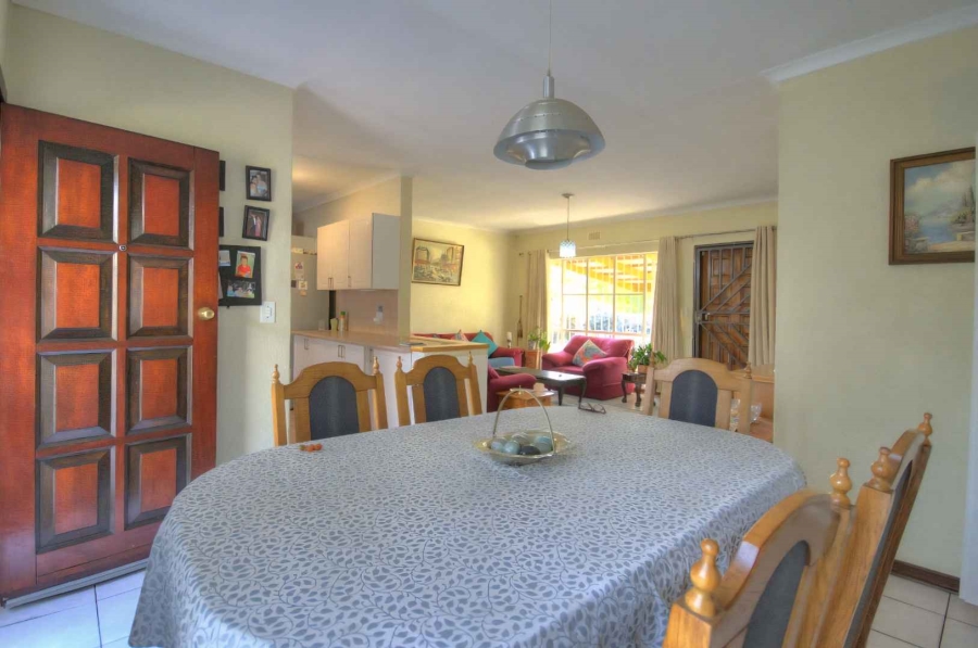 3 Bedroom Property for Sale in Brackendowns Gauteng