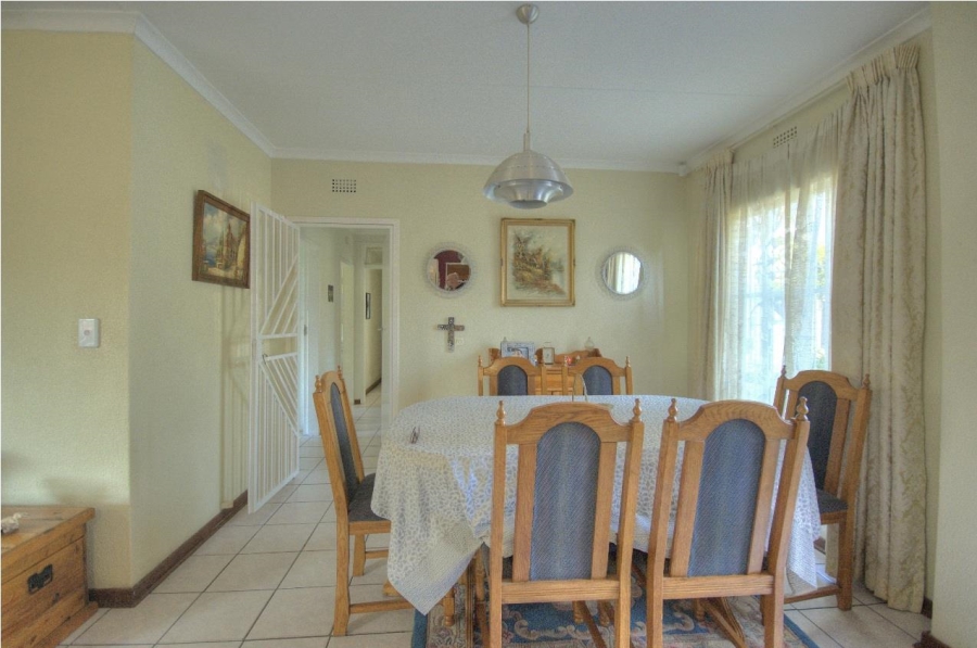 3 Bedroom Property for Sale in Brackendowns Gauteng
