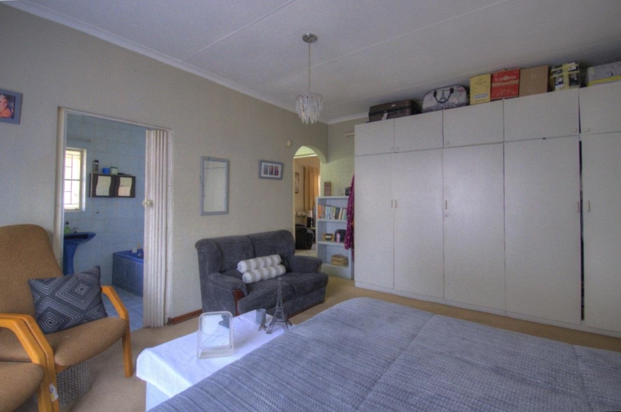 3 Bedroom Property for Sale in Brackendowns Gauteng