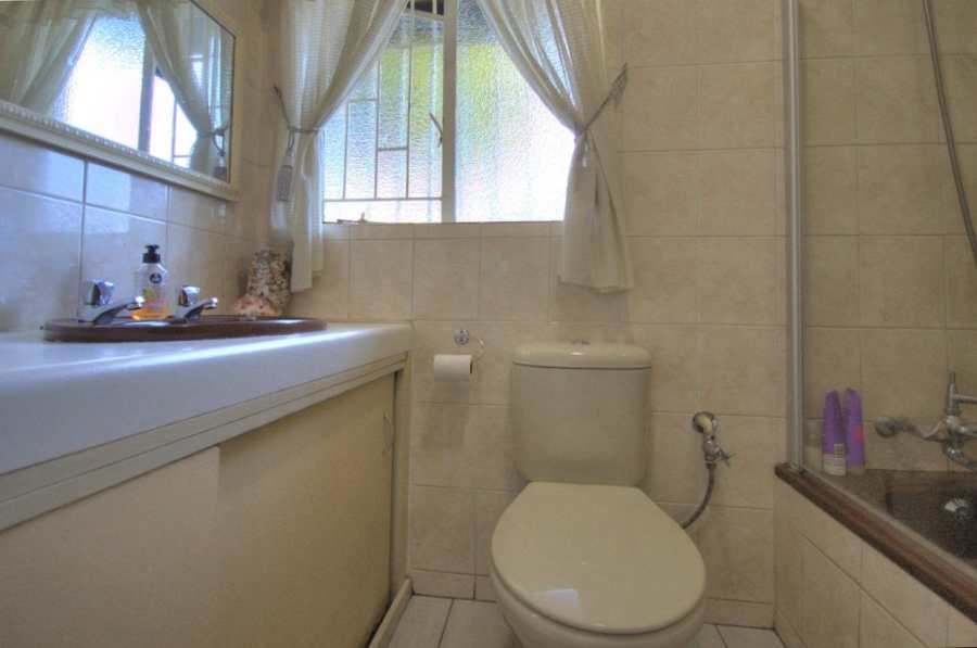 3 Bedroom Property for Sale in Brackendowns Gauteng