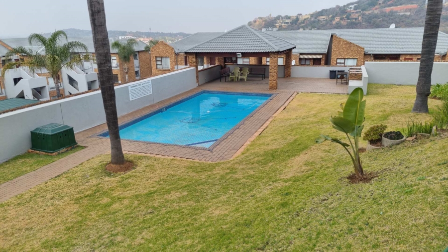 2 Bedroom Property for Sale in Bassonia Gauteng
