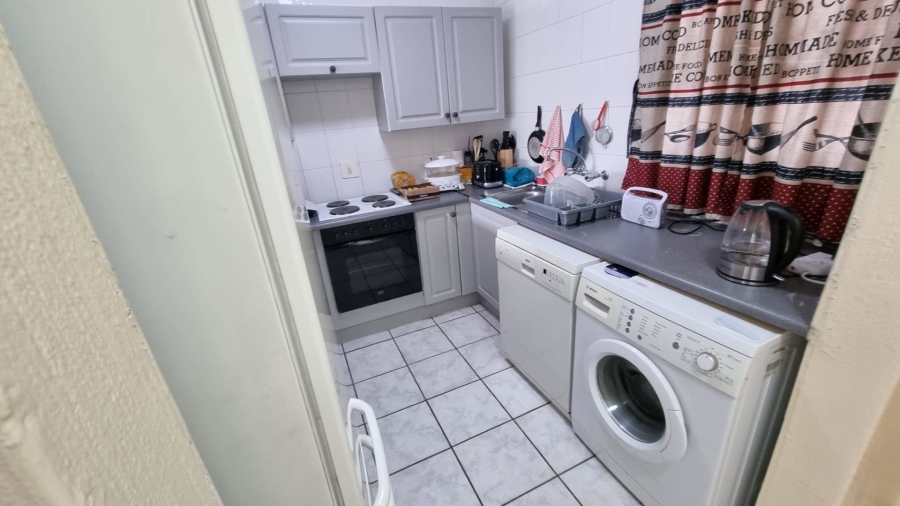2 Bedroom Property for Sale in Bassonia Gauteng