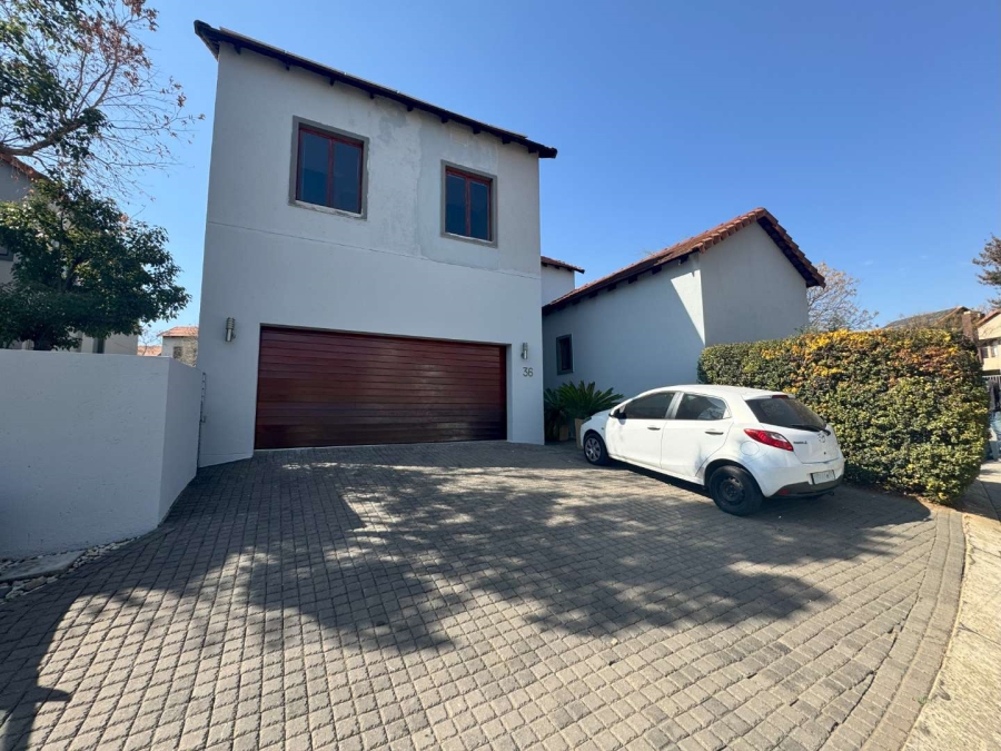 To Let 3 Bedroom Property for Rent in Broadacres Gauteng