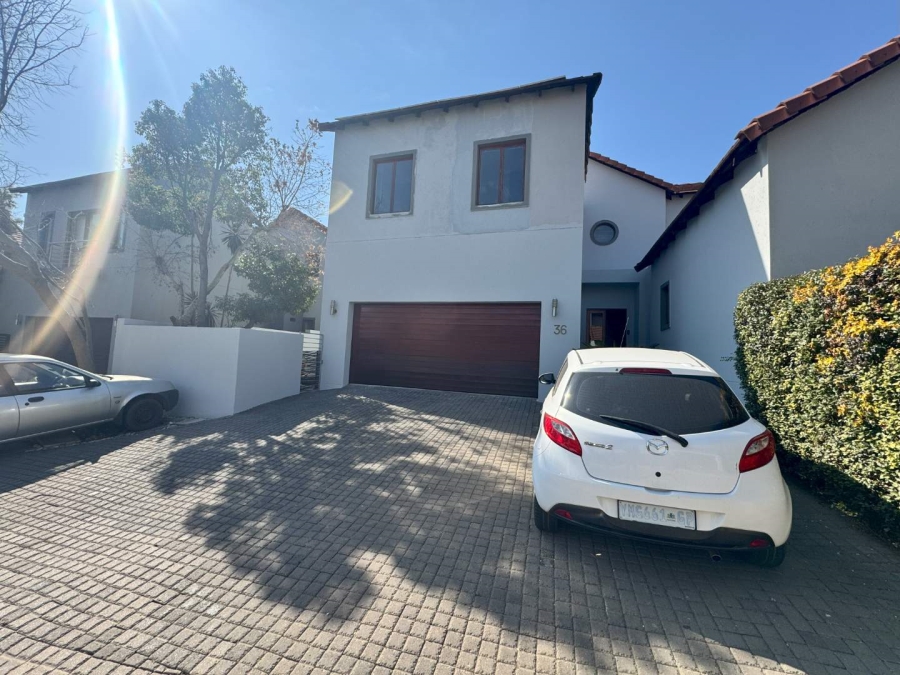To Let 3 Bedroom Property for Rent in Broadacres Gauteng