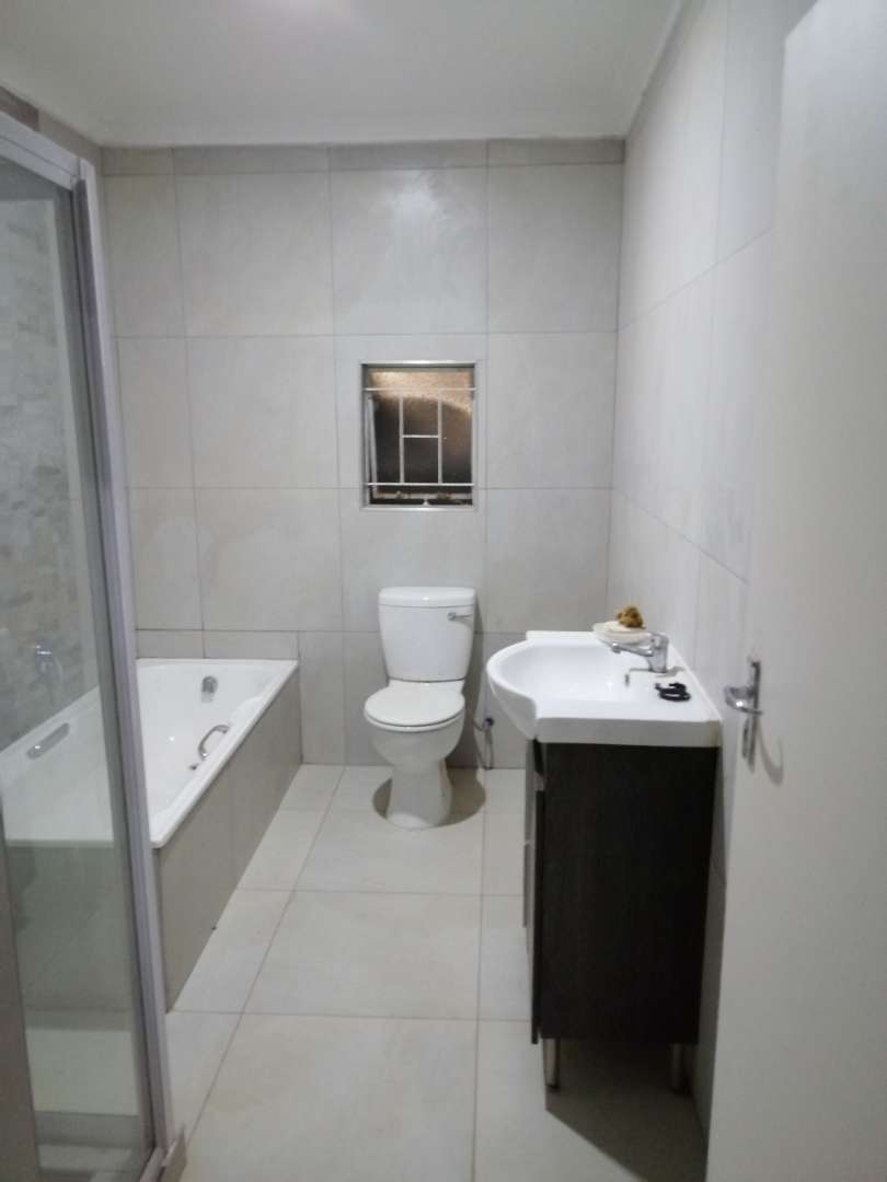 To Let 2 Bedroom Property for Rent in Doornpoort Ext 1 Gauteng