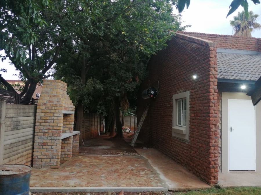 To Let 2 Bedroom Property for Rent in Doornpoort Ext 1 Gauteng