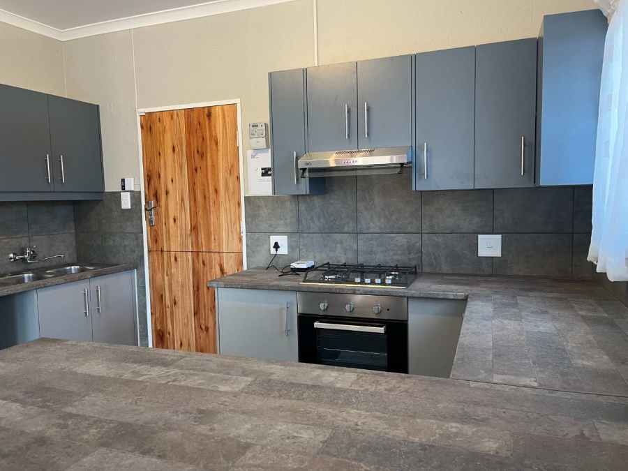 To Let 1 Bedroom Property for Rent in Albertskroon Gauteng