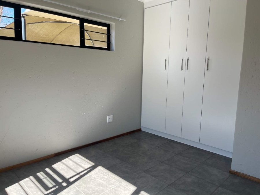 To Let 1 Bedroom Property for Rent in Albertskroon Gauteng