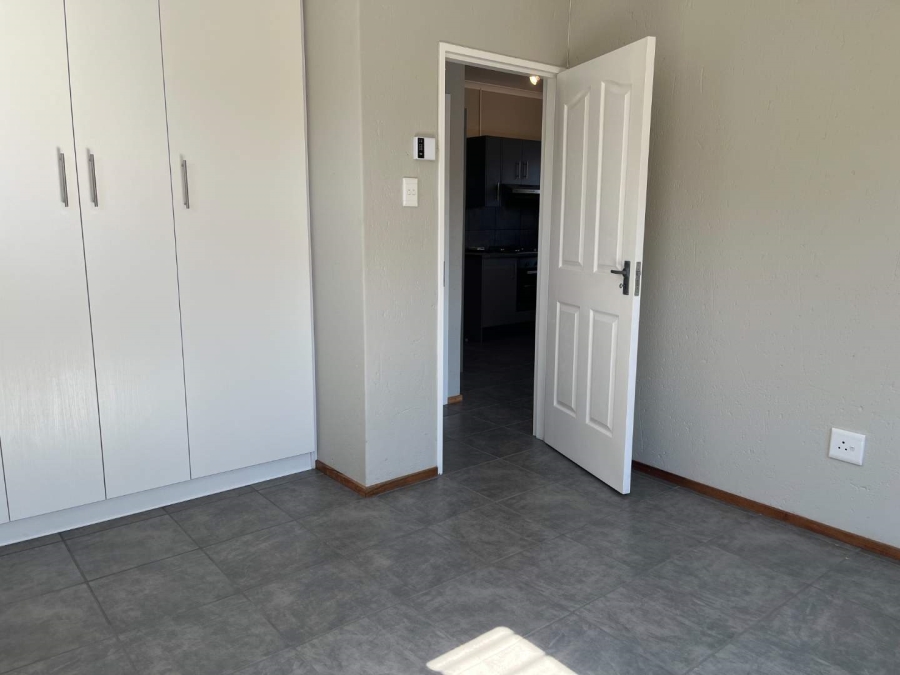 To Let 1 Bedroom Property for Rent in Albertskroon Gauteng