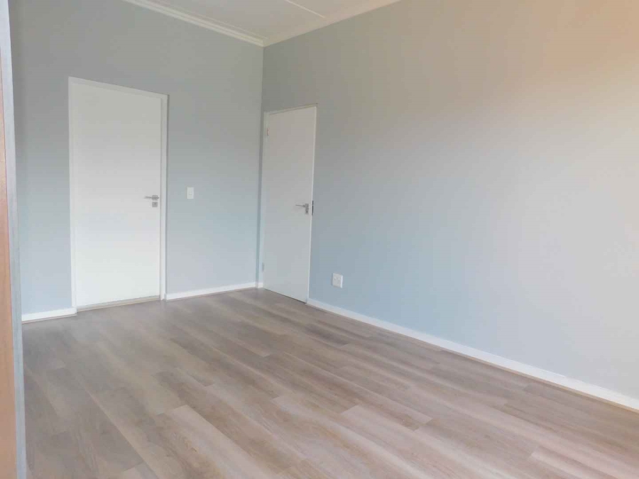 To Let 2 Bedroom Property for Rent in Douglasdale Gauteng