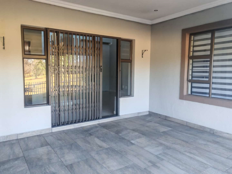 To Let 3 Bedroom Property for Rent in Zwartkop Golf Estate Gauteng