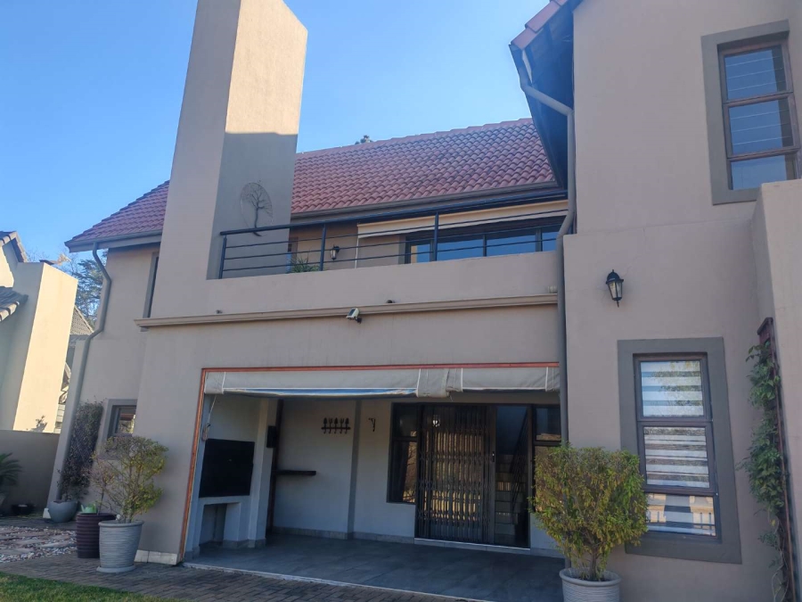 To Let 3 Bedroom Property for Rent in Zwartkop Golf Estate Gauteng